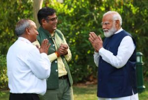 पांचजन्य प्रबंधन ने Prime Minister मोदी को सौंपी अनूठी पुस्तक ‘सबके राम'