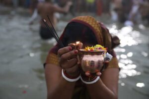 Maha Kumbh : मकर संक्रांति पर 3.50 करोड़ श्रद्धालुओं ने संगम में लगाई डुबकी